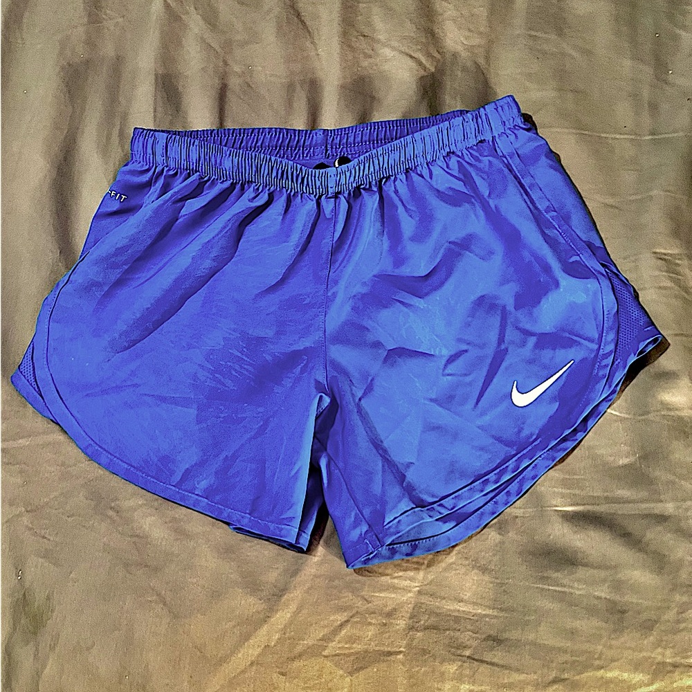 Women’s Nikes running shorts